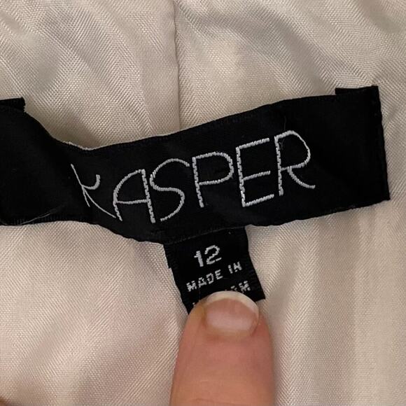 Kasper Linen Blend Tan/Neutral Belted/Tie Blazer / Jacket / Utility Pockets, 12 - Picture 10 of 16